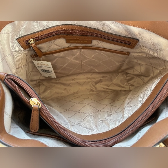 $258 Michael Kors Voyager Leather EW Tote Designer Bag MK Handbag - Picture 7 of 7